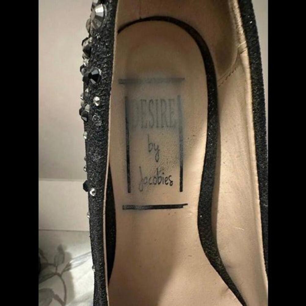 Sparkling Elegance: Step into the Night with Glittery Black High Heels! - Picture 3 of 4